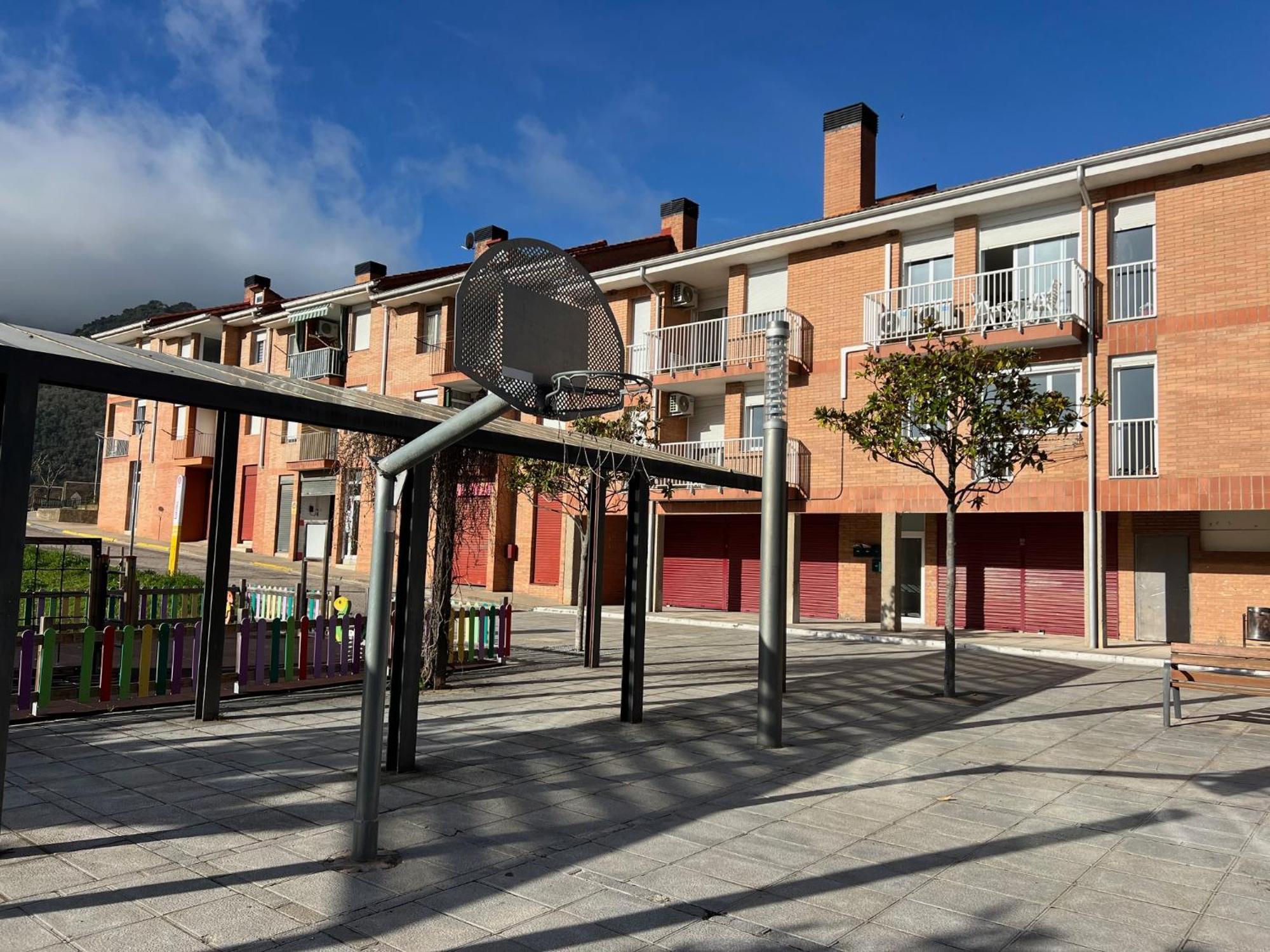 Apartament Acollidor Al Bergueda 6P Sant Jordi de Cercs ภายนอก รูปภาพ